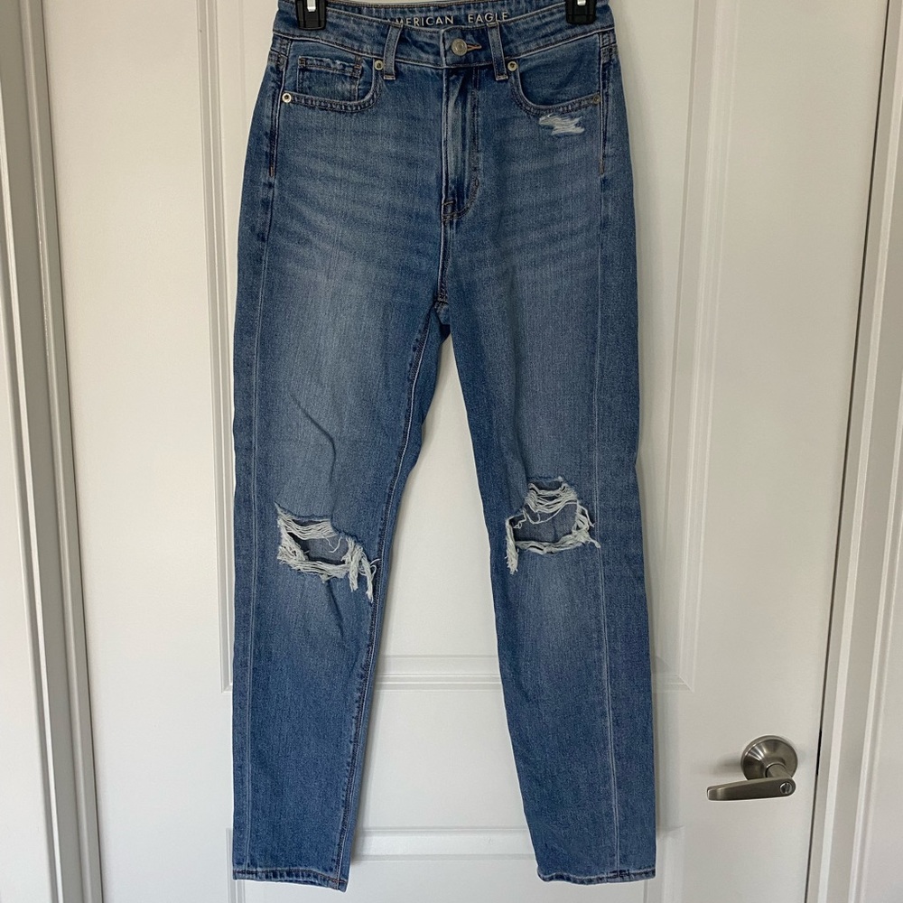 American Eagle High Waisted Mom Jeans